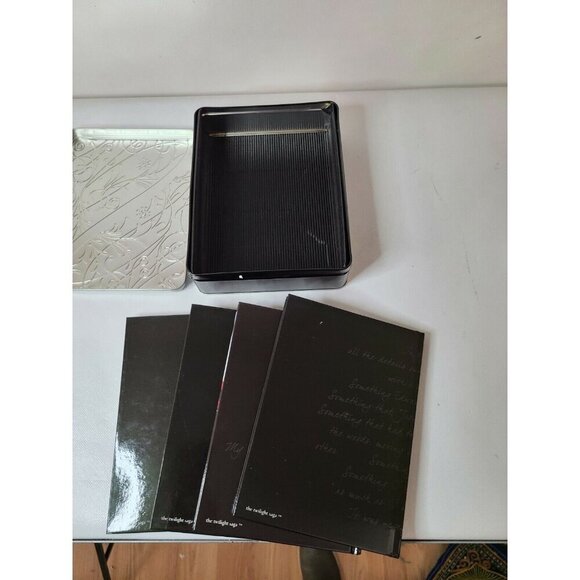 The Twilight Saga Journal Set With Keepsake Tin Box Four Journals Collectible - Picture 7 of 7